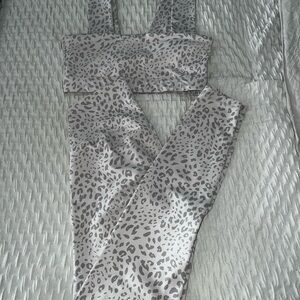 Leopard Print Women's Leggings Set